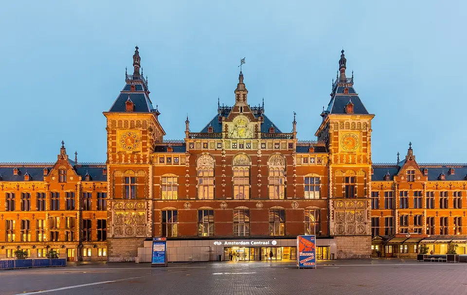 Amsterdam Centraal, Amsterdam
